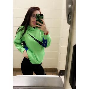 Meet your Posher, Haley